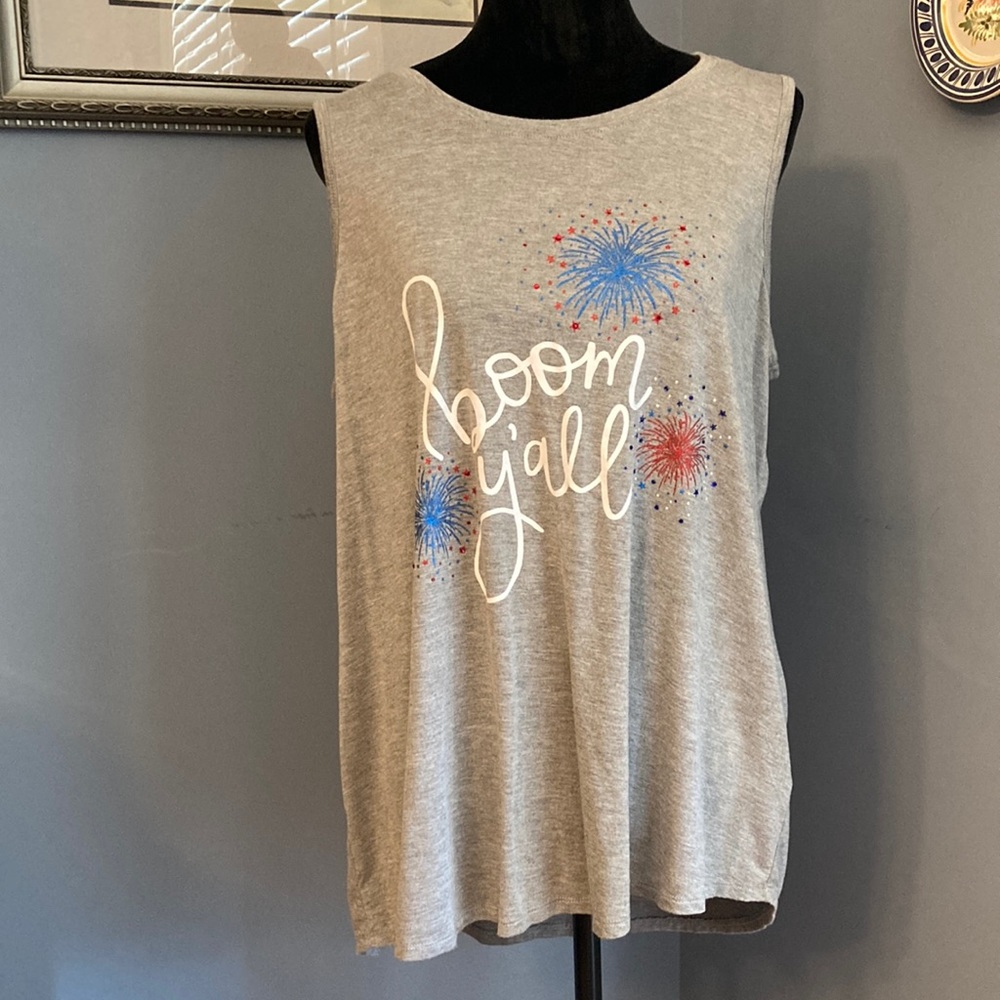 NWOT Fireworks Embellished Hi/low Tank